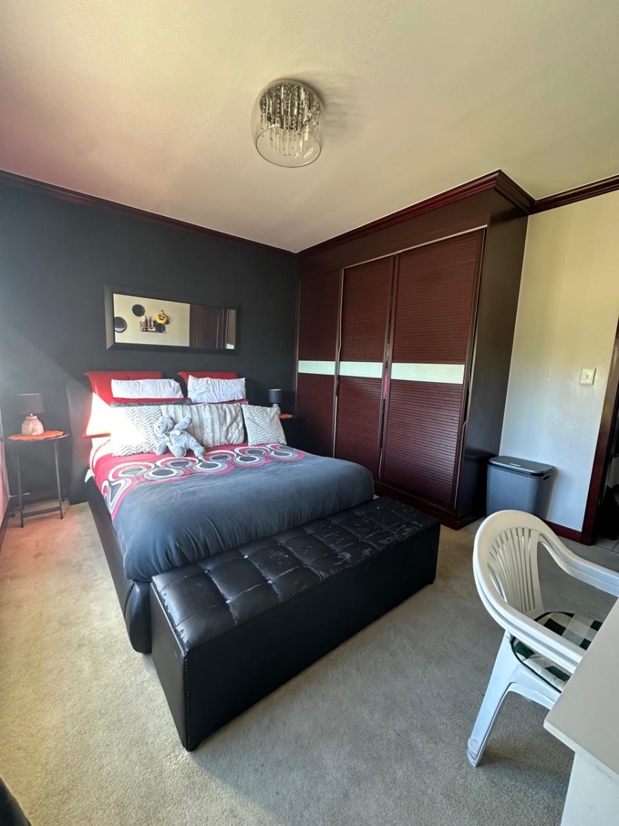 2 Bedroom Property for Sale in Carlswald Gauteng