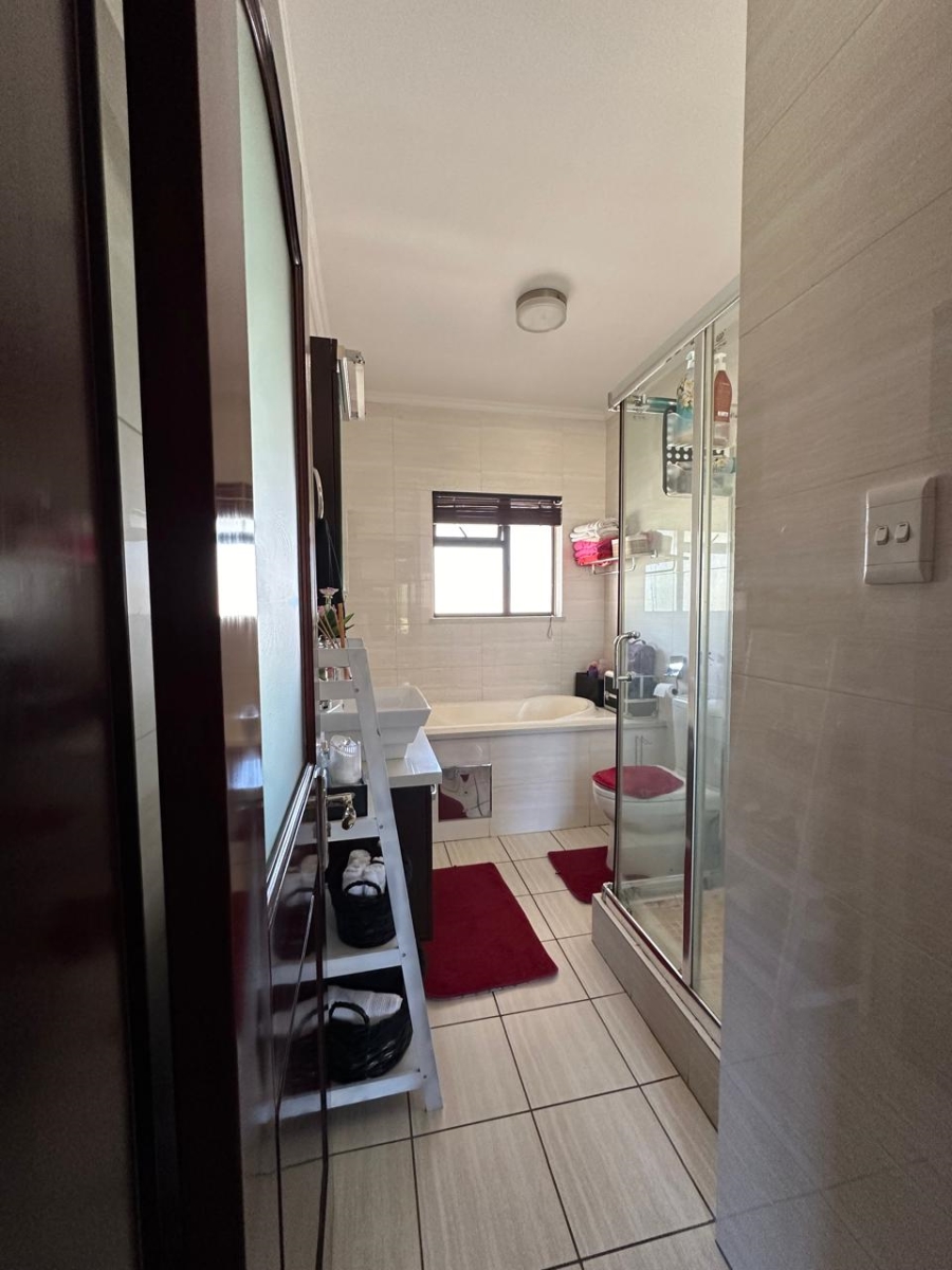 2 Bedroom Property for Sale in Carlswald Gauteng