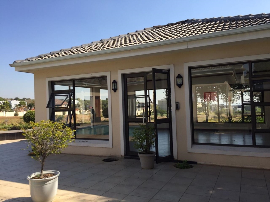 2 Bedroom Property for Sale in Carlswald Gauteng