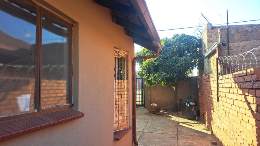 3 Bedroom Property for Sale in Soshanguve UU Gauteng