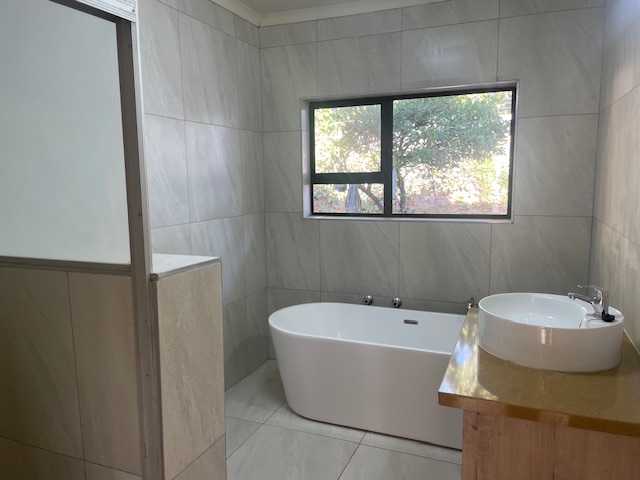 5 Bedroom Property for Sale in Bedfordview Gauteng