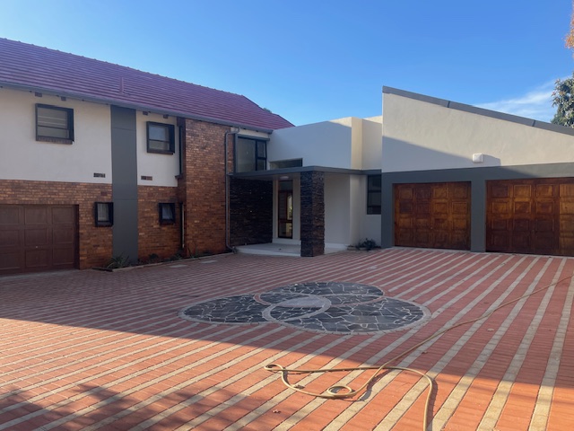 5 Bedroom Property for Sale in Bedfordview Gauteng