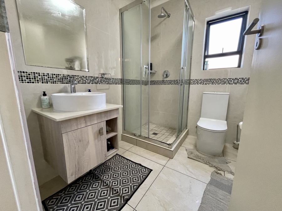 2 Bedroom Property for Sale in North Riding Gauteng