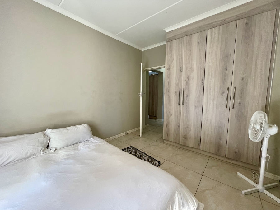 2 Bedroom Property for Sale in North Riding Gauteng