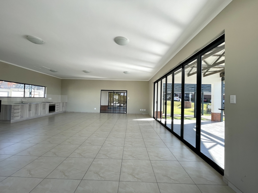 2 Bedroom Property for Sale in North Riding Gauteng