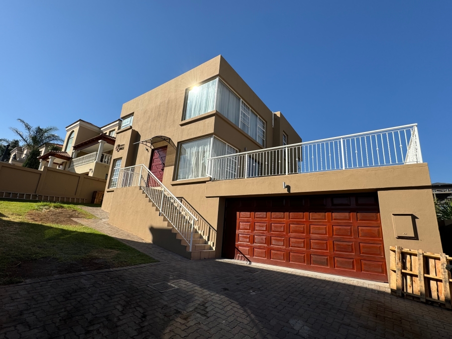 To Let 3 Bedroom Property for Rent in Bassonia Rock Gauteng