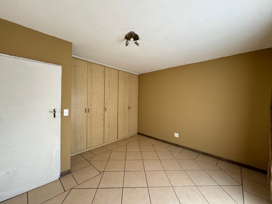 To Let 3 Bedroom Property for Rent in Bassonia Rock Gauteng