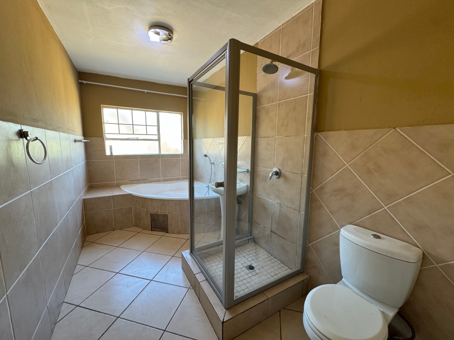 To Let 3 Bedroom Property for Rent in Bassonia Rock Gauteng