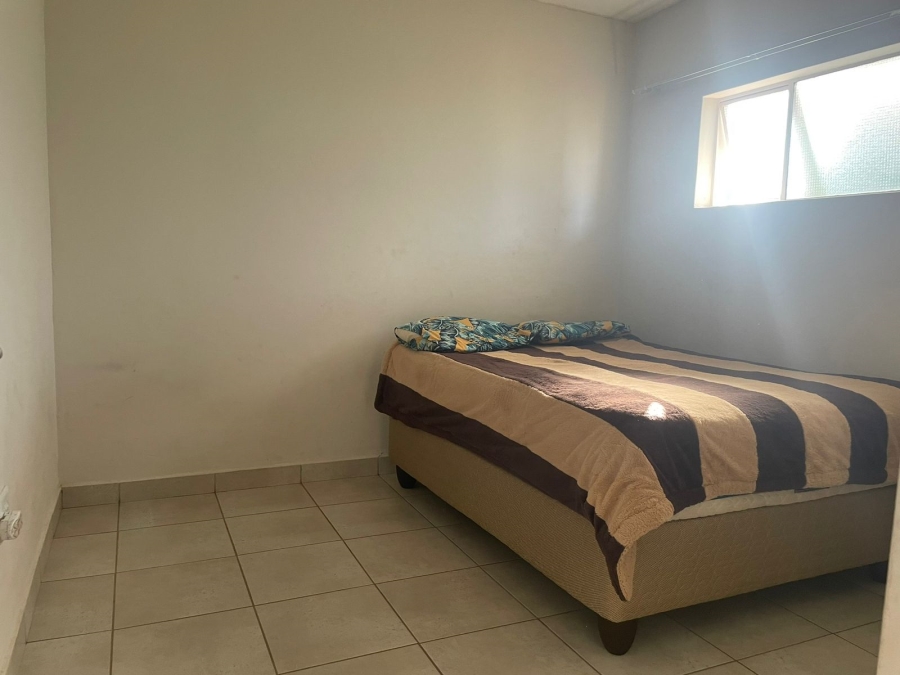 2 Bedroom Property for Sale in Protea Glen Gauteng