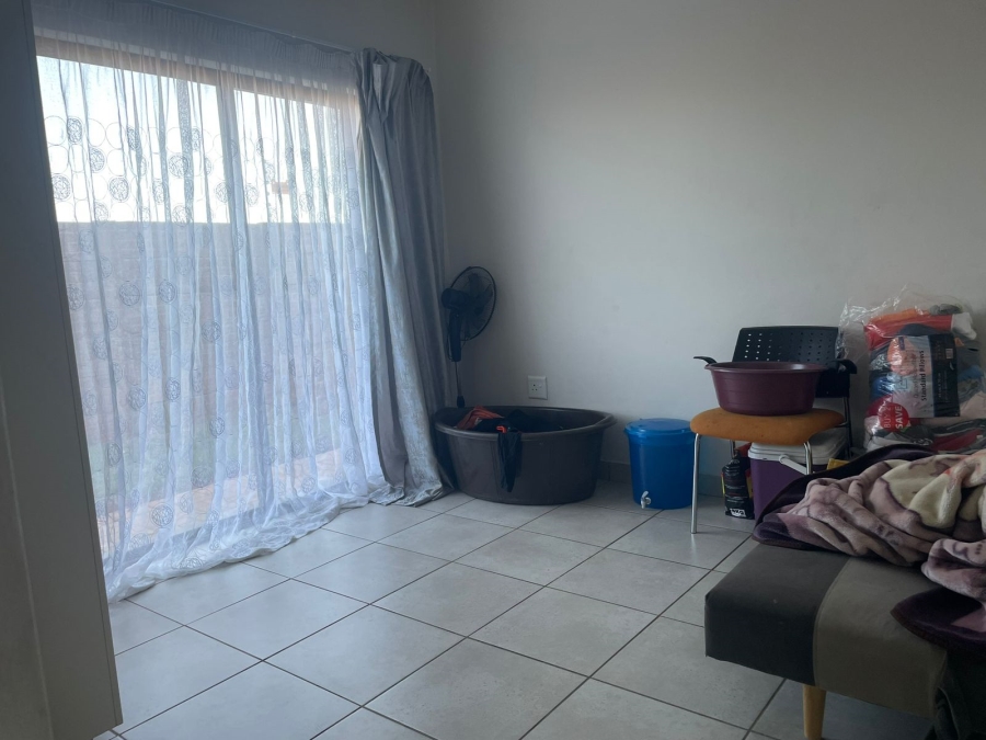 2 Bedroom Property for Sale in Protea Glen Gauteng