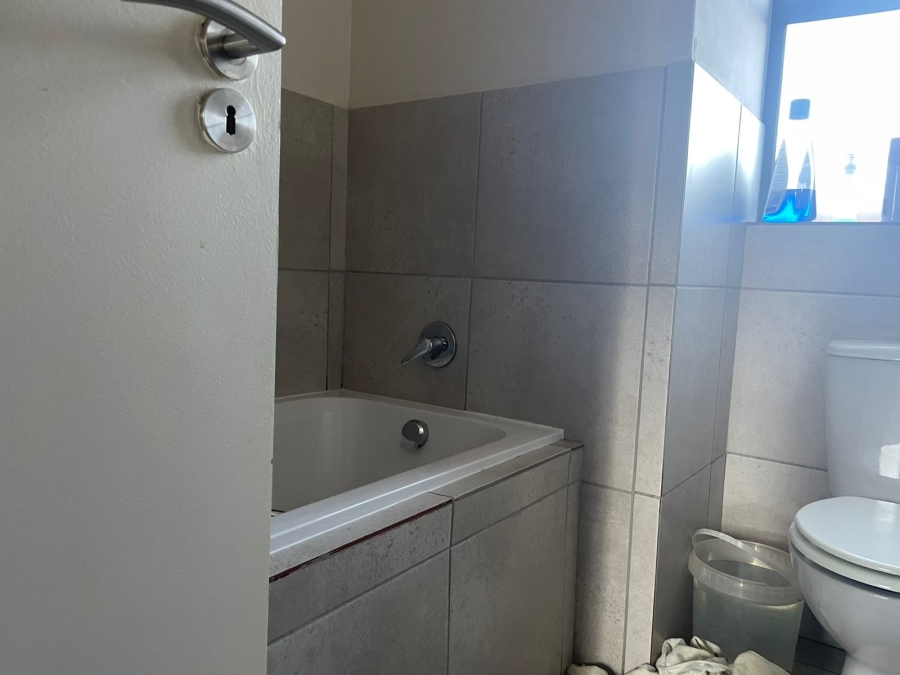 2 Bedroom Property for Sale in Protea Glen Gauteng