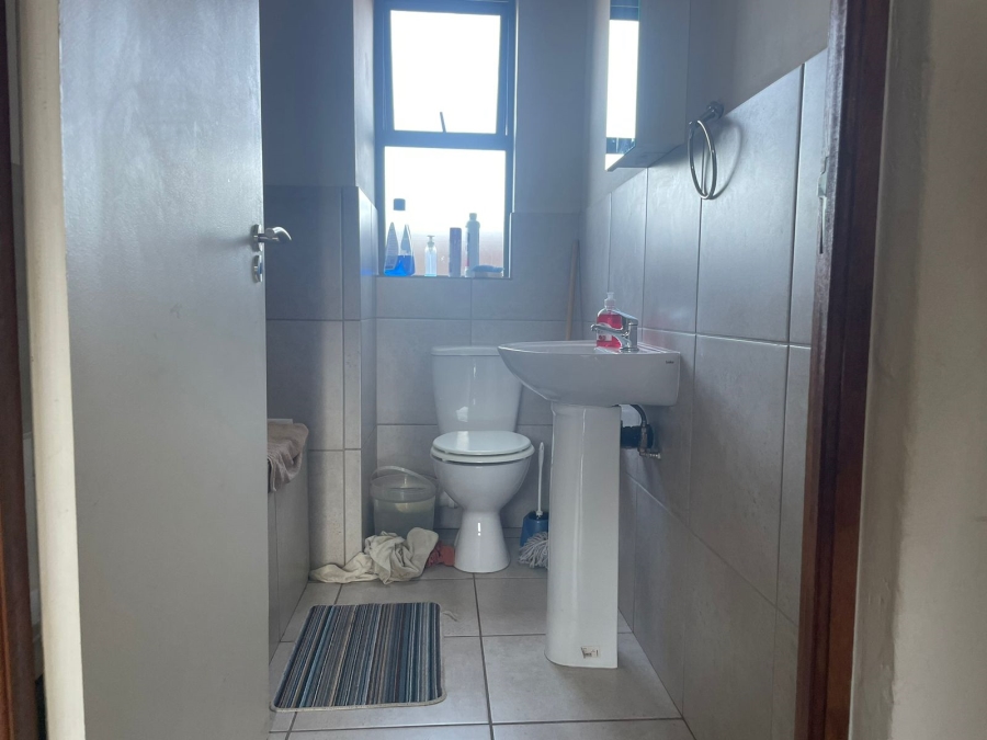 2 Bedroom Property for Sale in Protea Glen Gauteng