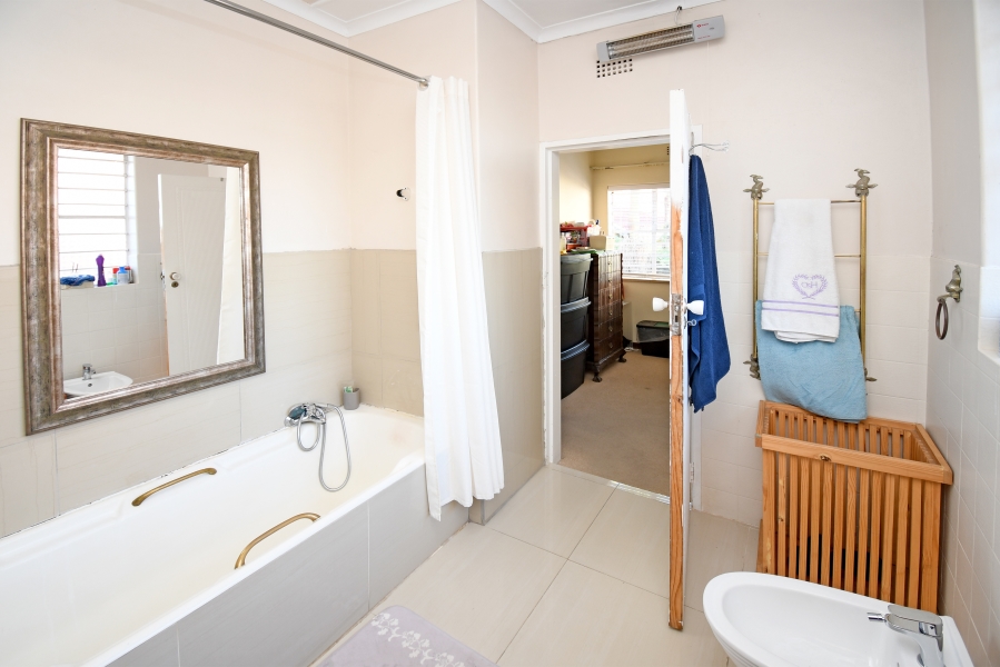 4 Bedroom Property for Sale in Glenhazel Gauteng
