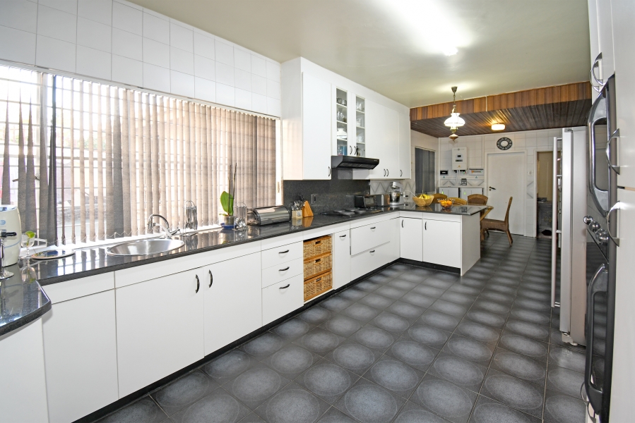 4 Bedroom Property for Sale in Glenhazel Gauteng