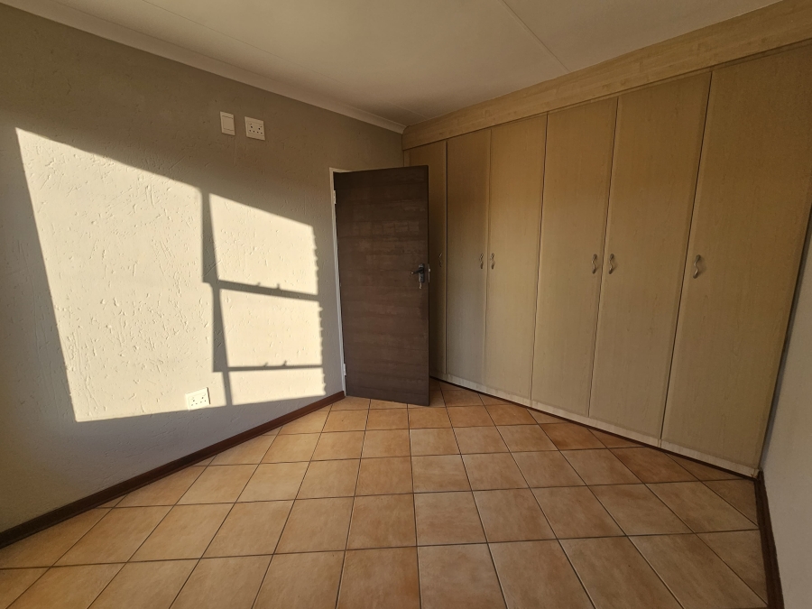 3 Bedroom Property for Sale in Glen Marais Gauteng
