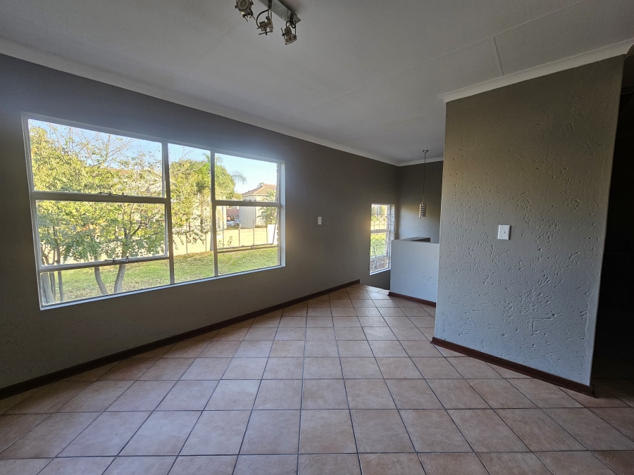 3 Bedroom Property for Sale in Glen Marais Gauteng