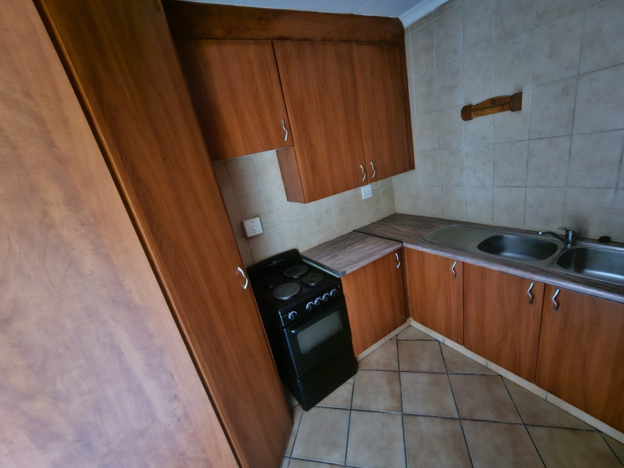 3 Bedroom Property for Sale in Glen Marais Gauteng