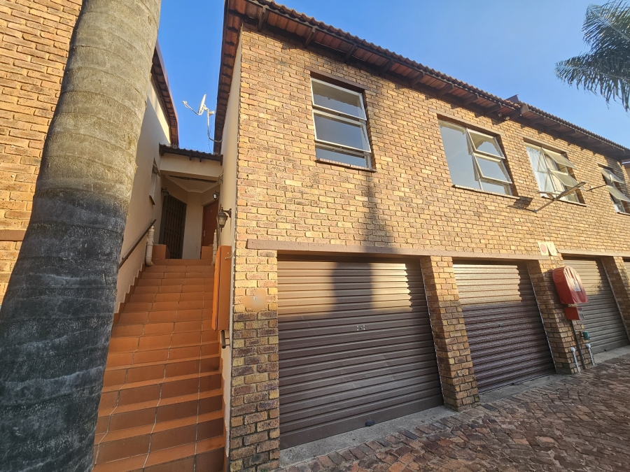 3 Bedroom Property for Sale in Glen Marais Gauteng