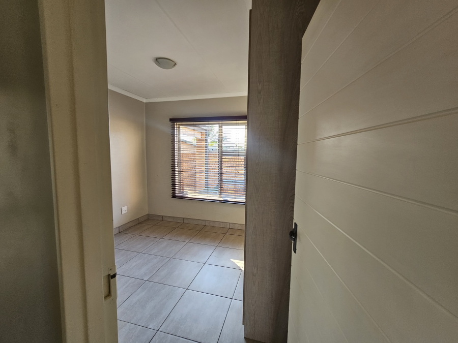 3 Bedroom Property for Sale in Glen Marais Gauteng