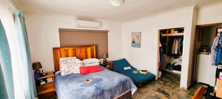 3 Bedroom Property for Sale in Mantevrede Gauteng