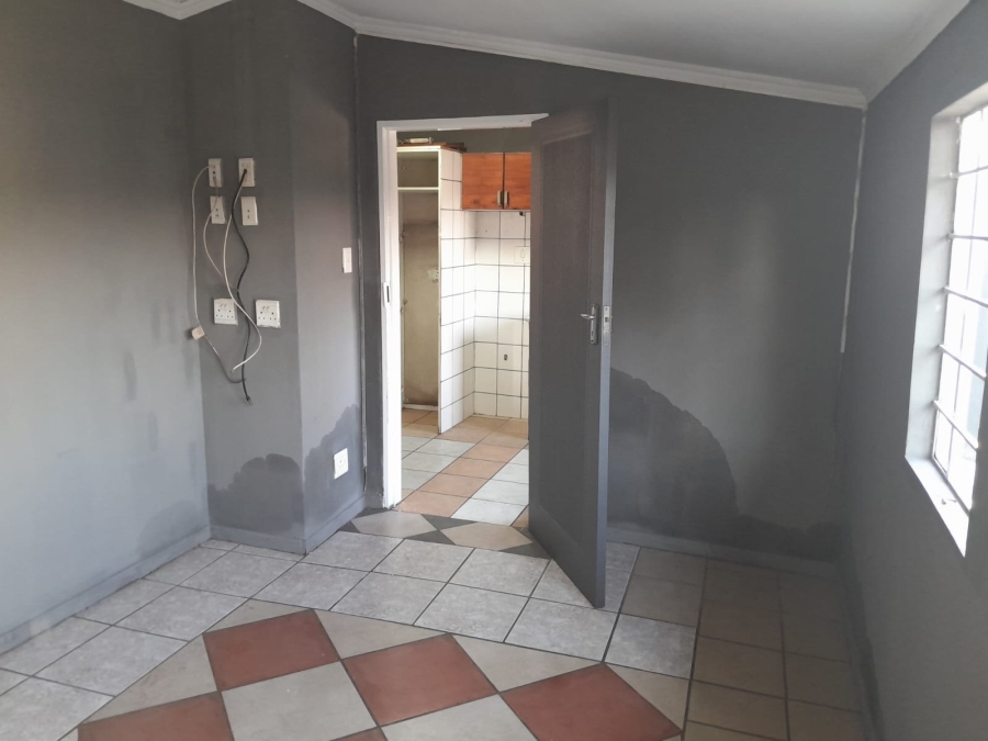 2 Bedroom Property for Sale in Danville Gauteng