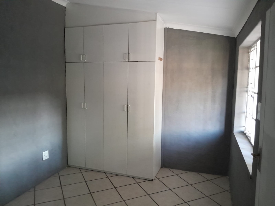 2 Bedroom Property for Sale in Danville Gauteng