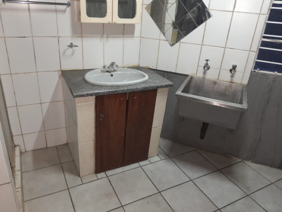 2 Bedroom Property for Sale in Danville Gauteng