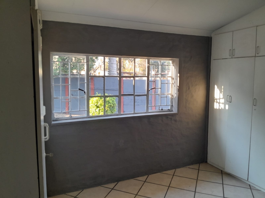 2 Bedroom Property for Sale in Danville Gauteng