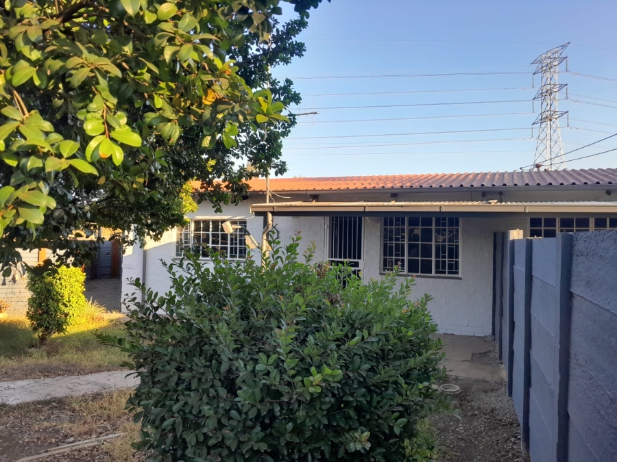 2 Bedroom Property for Sale in Danville Gauteng