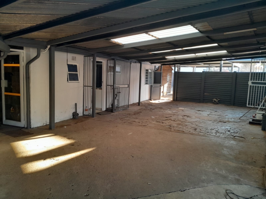 2 Bedroom Property for Sale in Danville Gauteng