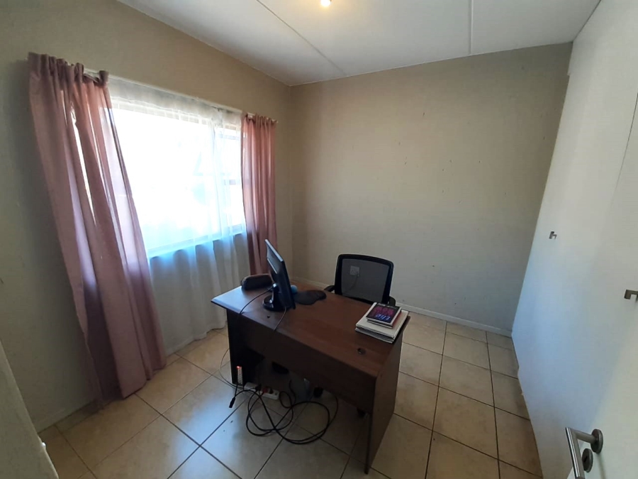 2 Bedroom Property for Sale in Ferndale Gauteng