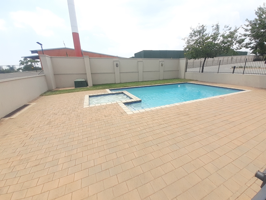2 Bedroom Property for Sale in Ferndale Gauteng