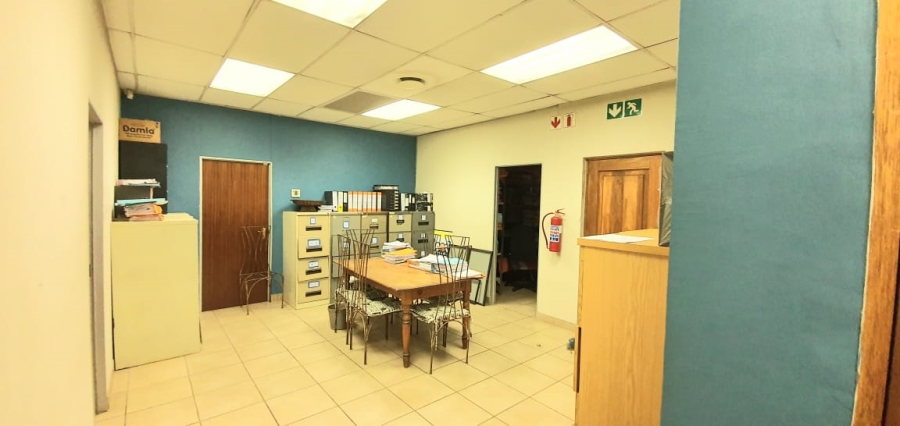 To Let commercial Property for Rent in Clubview Gauteng