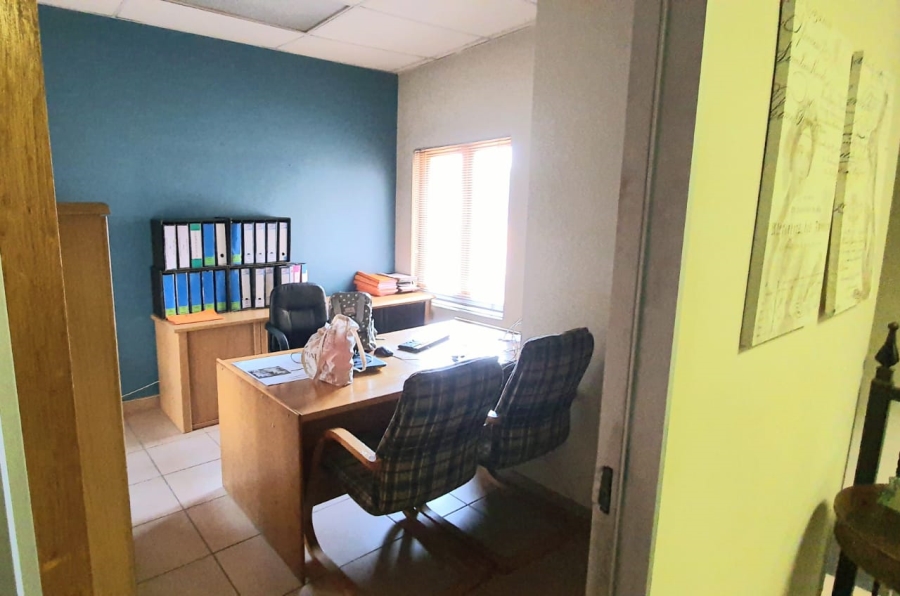 To Let commercial Property for Rent in Clubview Gauteng