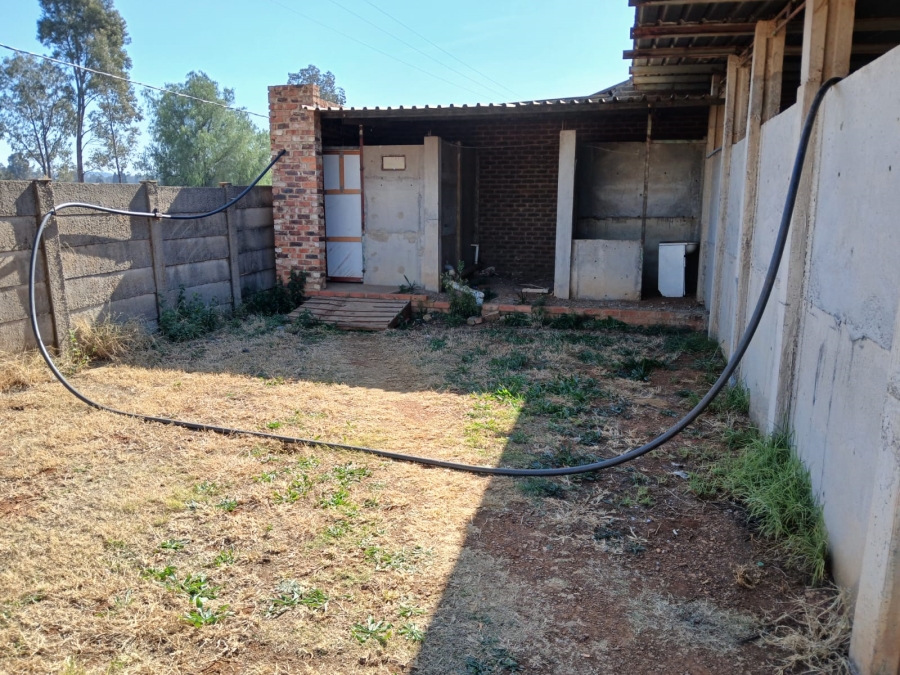 Commercial Property for Sale in Valley Settlements A H Gauteng
