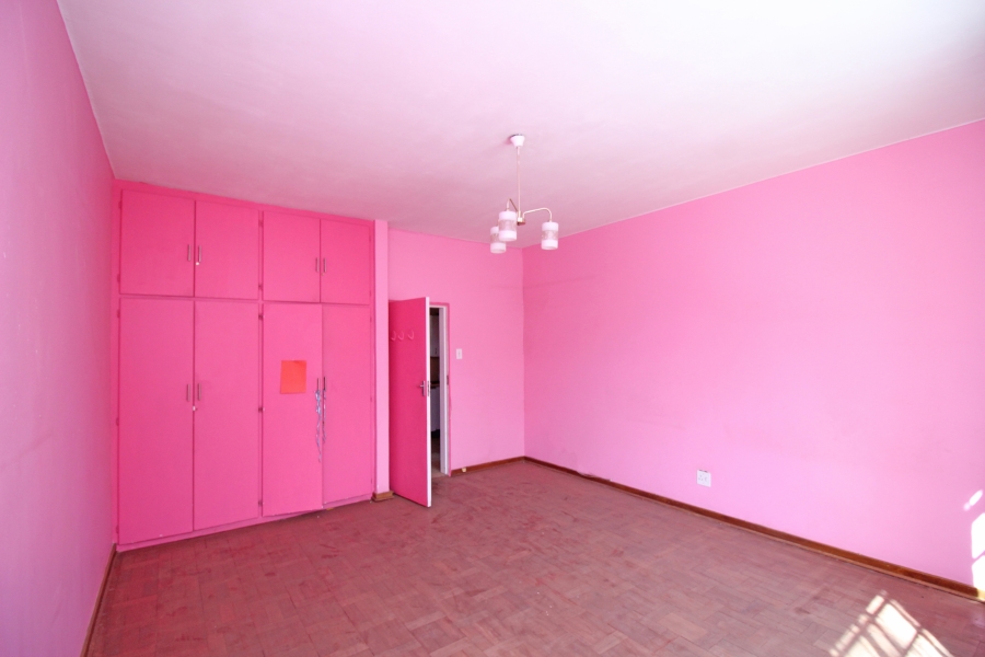 16 Bedroom Property for Sale in Observatory Gauteng