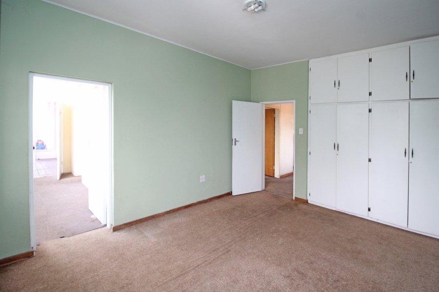 16 Bedroom Property for Sale in Observatory Gauteng