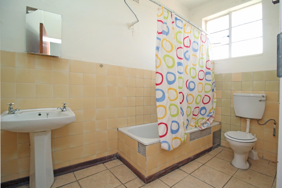 16 Bedroom Property for Sale in Observatory Gauteng