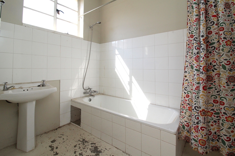 16 Bedroom Property for Sale in Observatory Gauteng