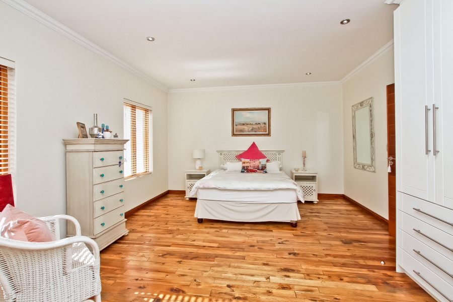 3 Bedroom Property for Sale in Bryanston Gauteng