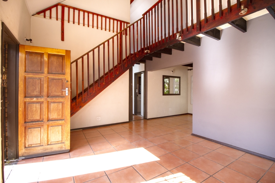 3 Bedroom Property for Sale in La Montagne Gauteng