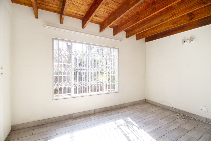 3 Bedroom Property for Sale in La Montagne Gauteng