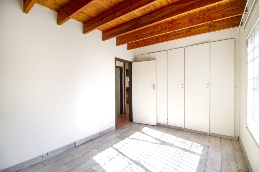 3 Bedroom Property for Sale in La Montagne Gauteng