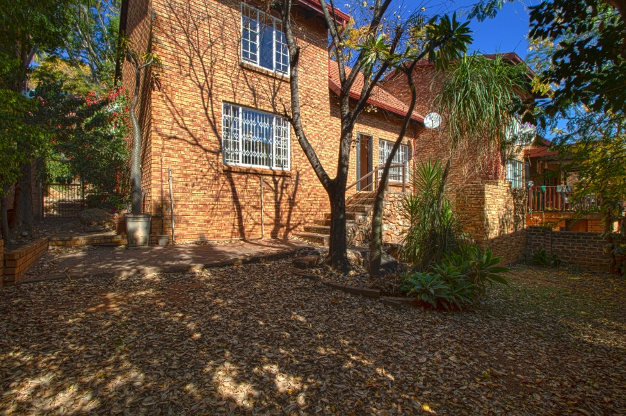 3 Bedroom Property for Sale in La Montagne Gauteng
