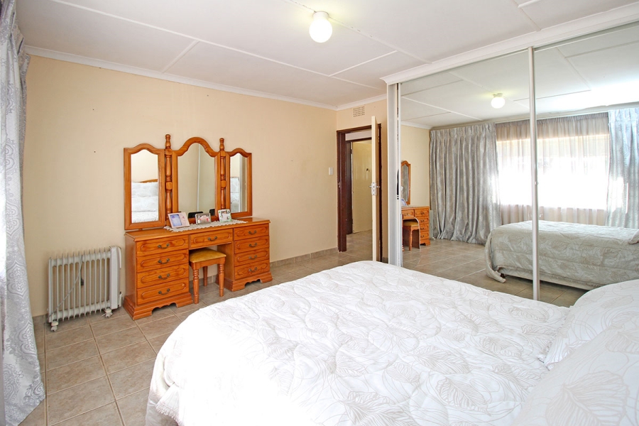 4 Bedroom Property for Sale in Witpoortjie Gauteng