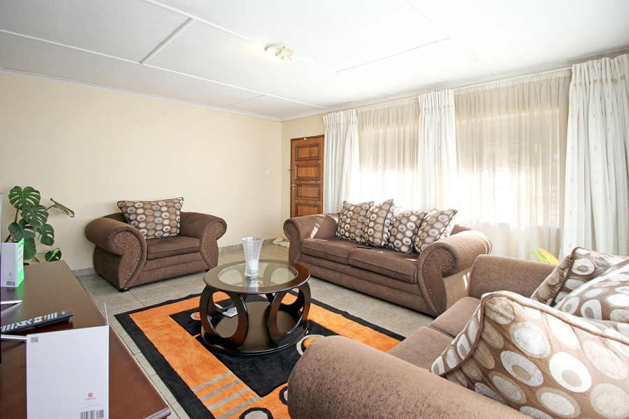 4 Bedroom Property for Sale in Witpoortjie Gauteng
