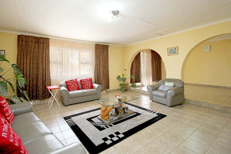 4 Bedroom Property for Sale in Witpoortjie Gauteng