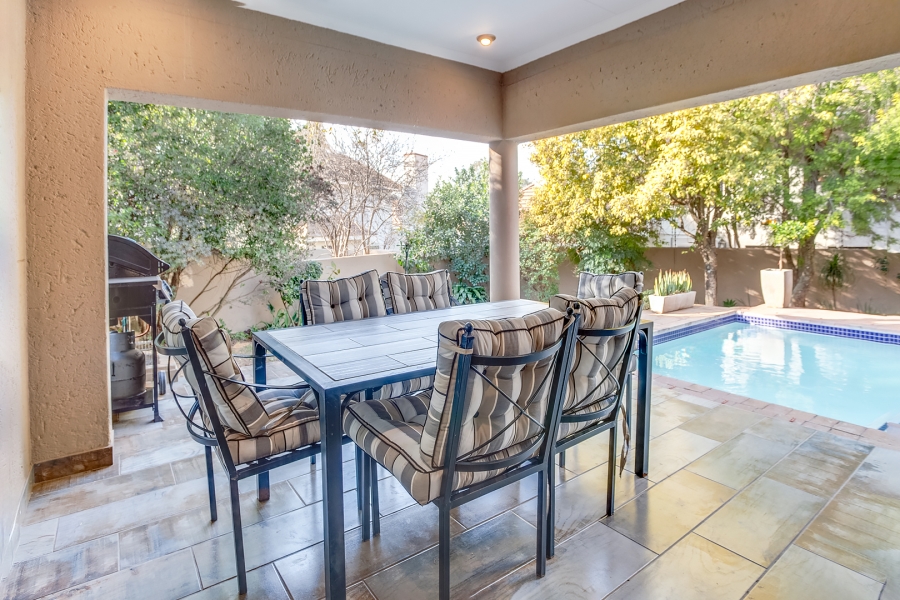 3 Bedroom Property for Sale in Lonehill Gauteng