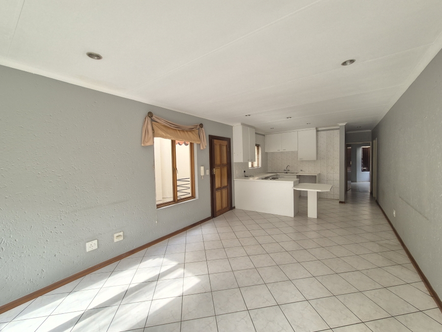 To Let 2 Bedroom Property for Rent in Buurendal Gauteng