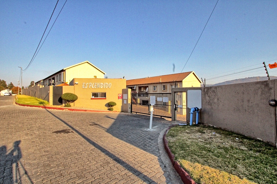 2 Bedroom Property for Sale in Roodepoort Gauteng
